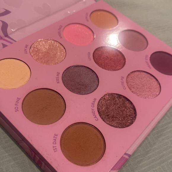 Colourpop URAQT Eyeshadow Palette - Picture 3 of 4